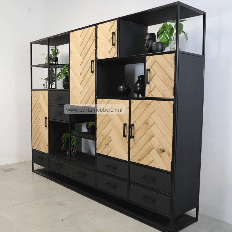 stalen-visgraat-kast-eiken.6