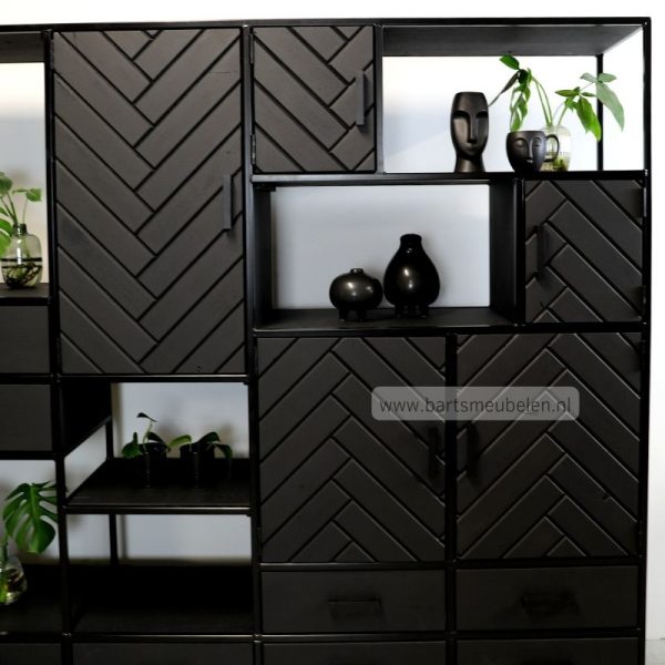 visgraat motief kast zwart