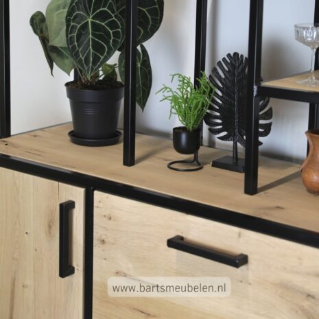 buffetkast vintage eikenhout en stalen frame