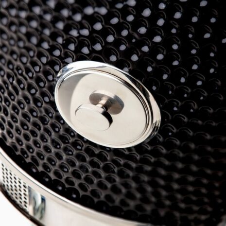 kamado large detail woodchipper opening