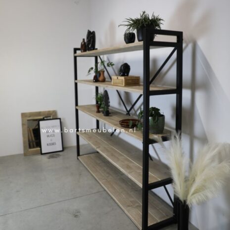 boekenkast stalen frame industrieel Tirza