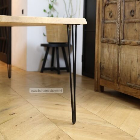 boomstamtafel met hairpin tafelpoten [40]