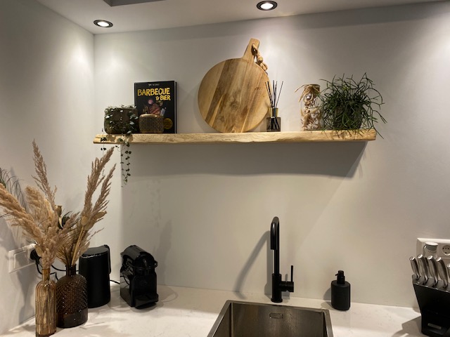 zwevende-keukenplank-eik