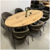 Ovalen eettafel eiken Sutton 40 met stalen onderstel Ovalen eettafel eiken Sutton (40) met stalen onderstel