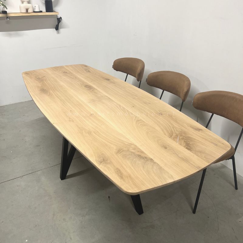 eettafel-deens-ovaal-Mara