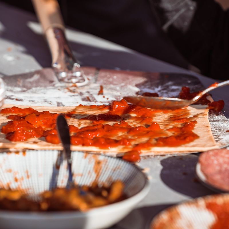 pizza voorbereiden voor de kamado bbq pizza voorbereiden voor de kamado bbq