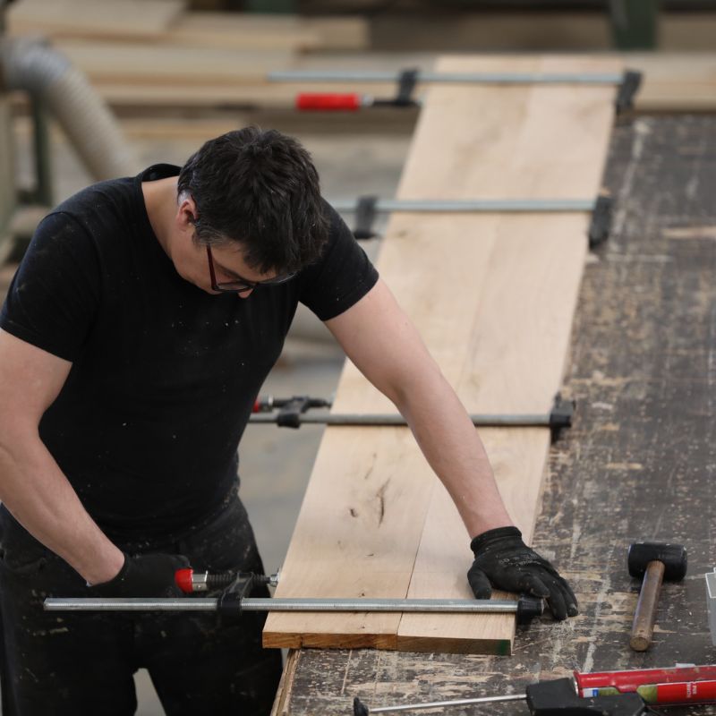 eikenhout verwerken tot meubels