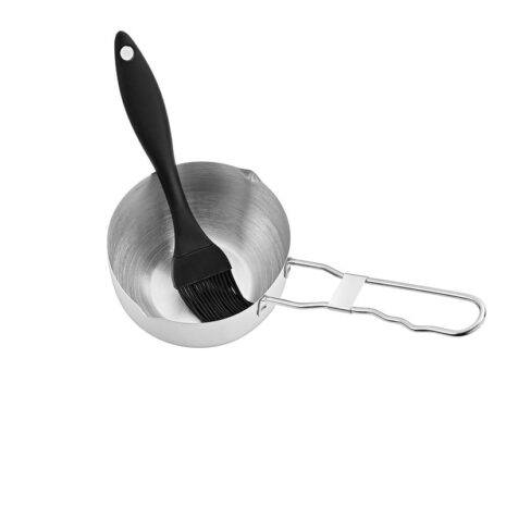 RVS Sauspannetje met silicone kwast in gebruik