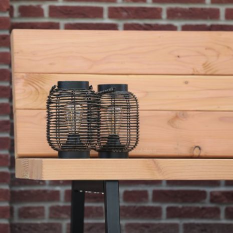 detailfoto hout hoekbank douglas stalen frame roosendaal