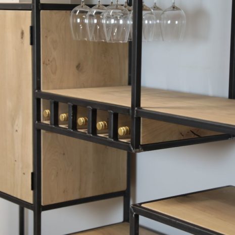 Detail - Wandkast industrieel Zaandam van eikenhout en staal