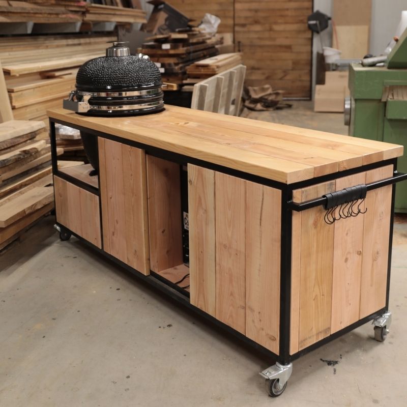 achterkant Douglas buitenkeuken industrieel op maat met koelkast en kamado large Yakiniku achterkant Douglas buitenkeuken industrieel op maat met koelkast en kamado large Yakiniku