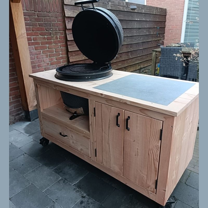 douglas buitenkeuken brendan in spiegelbeeld met large kamado grill guru met open klep