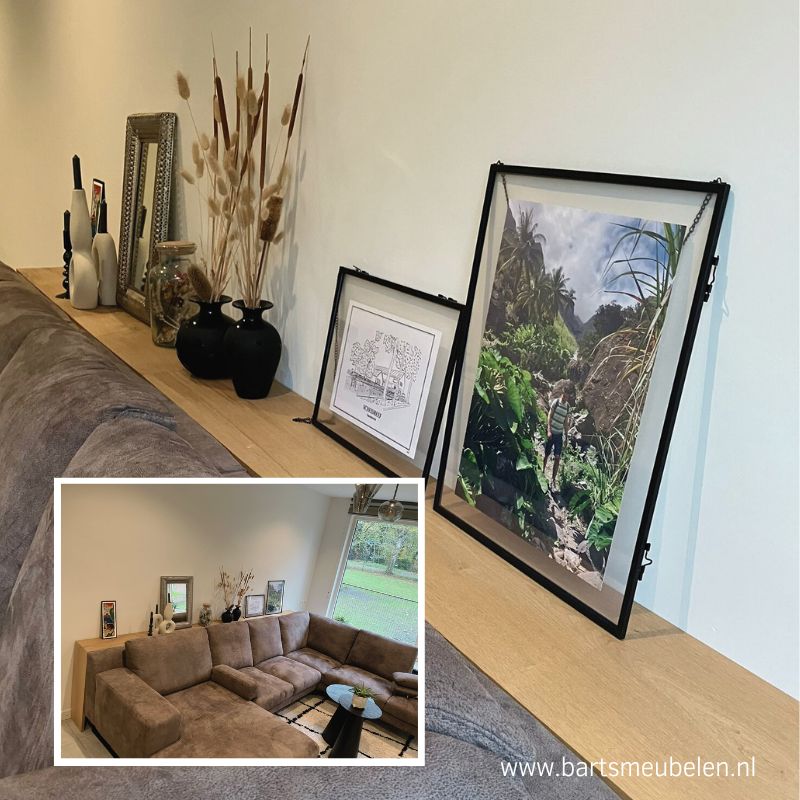 een eikenhouten sidetable voor achter de bank een eikenhouten sidetable voor achter de bank