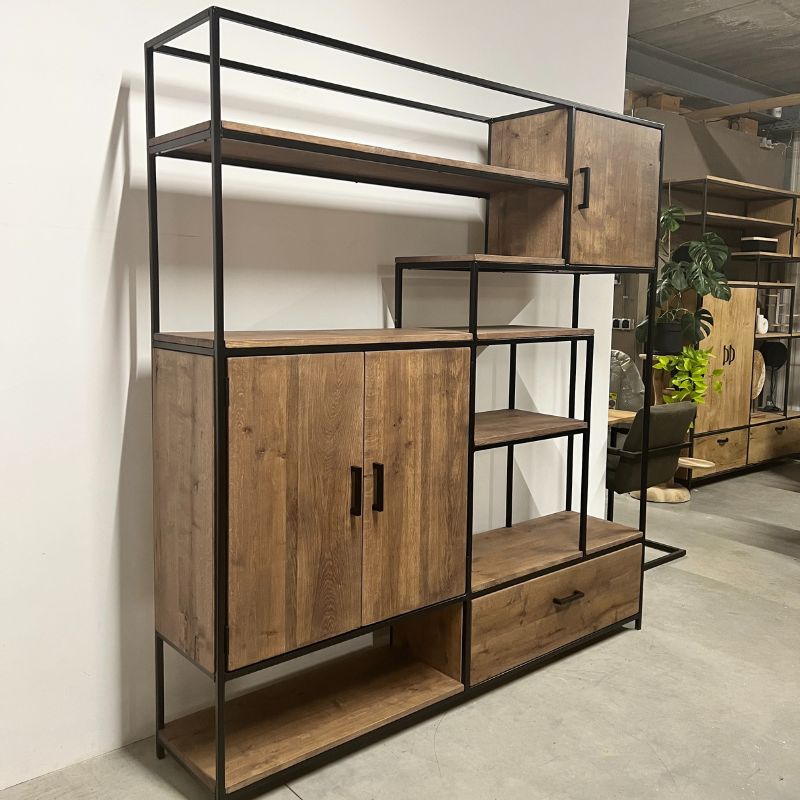 Kast industrieel met vakken op maat + kleurbehandeling modern agend + coating