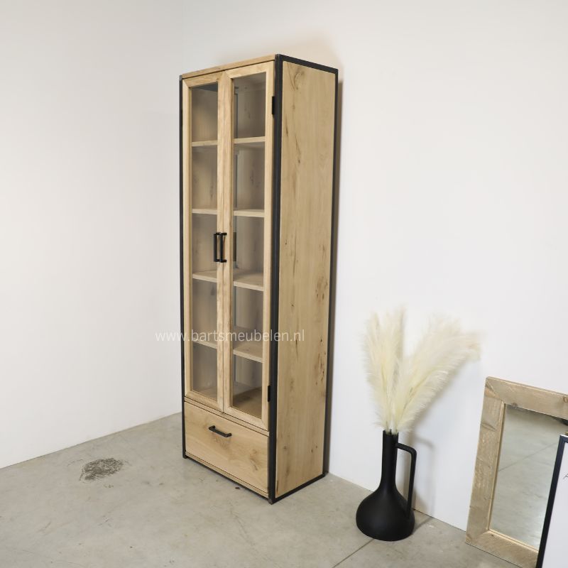 Maatwerk hoge kast eikenhout, staal en glas