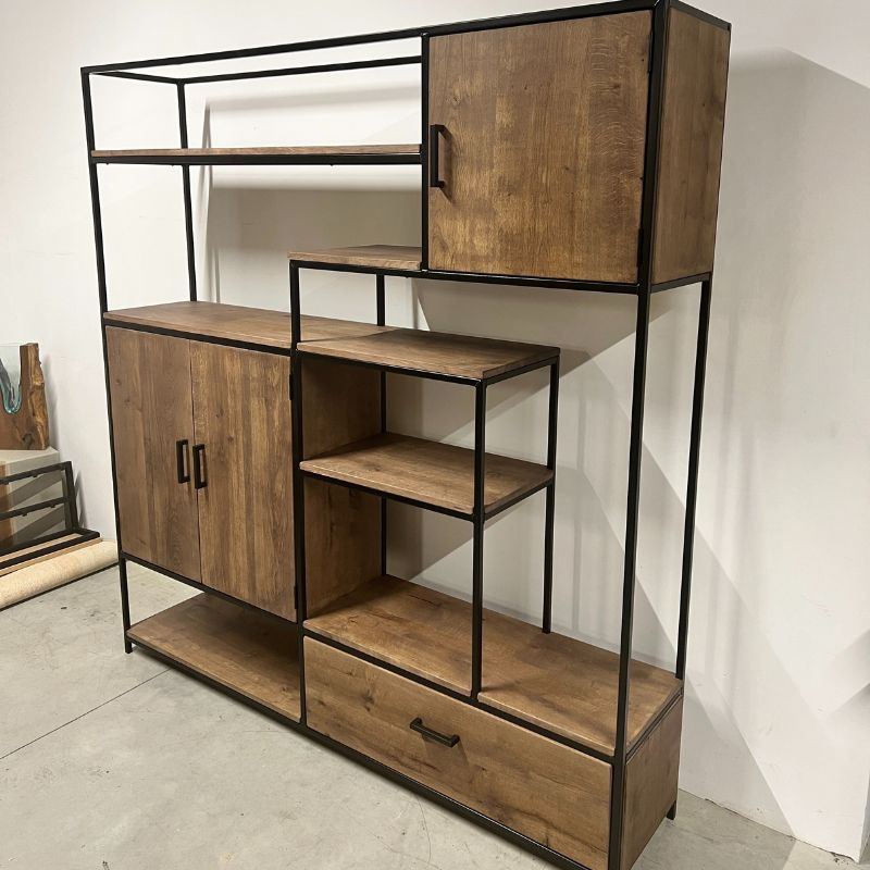 maatwerk kast industrieel met vakken in eiken + modern aged en staal + matzwarte poedercoating