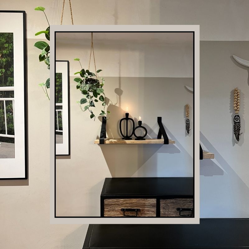 wandplank 25mm dik eikenhout met zwart metalen ophangsysteem wandplank 25mm dik eikenhout met zwart metalen ophangsysteem