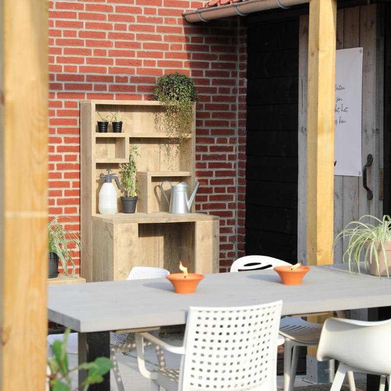 sfeerafbeelding steigerhouten tuinkast