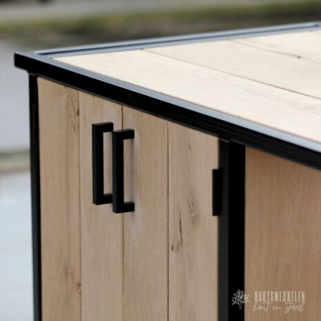 Eikenhouten Buitenkeuken met zwart stalen frame op wielen Gouda.jpg