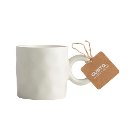 sunday mok gusta met label