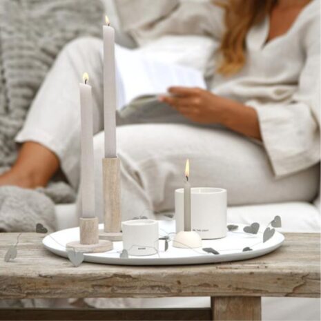 sfeerfoto Dienblad Tray Thijs Wit Metaal Large Leeff sfeerfoto Dienblad Tray Thijs Wit Metaal Large - Leeff