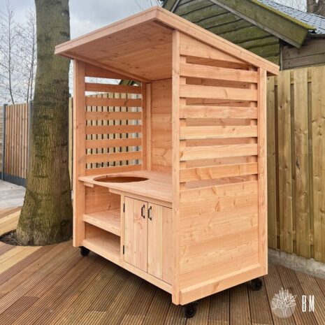 Buitenkeuken met overkapping Napels - latten zijkant