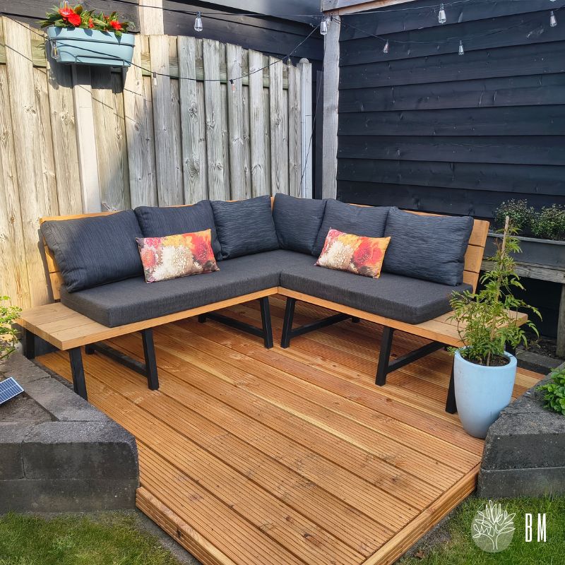 douglashouten loungebank met zwart metalen frame en uitloop links rechts douglashouten loungebank met zwart metalen frame en uitloop links + rechts