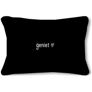 Zwart buitenkussen met tekst ‘Geniet’ – 60x40 cm zoedt