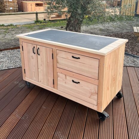 Tuinkast Douglas met keramische tegel Tuinkast Douglas met keramische tegel