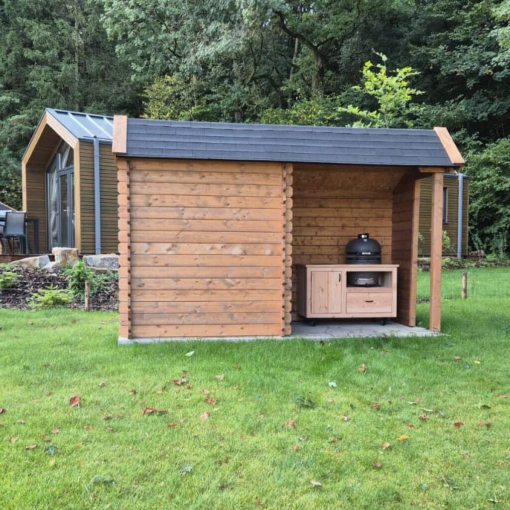 Blokhut resort buitenkeuken brendan douglas hout
